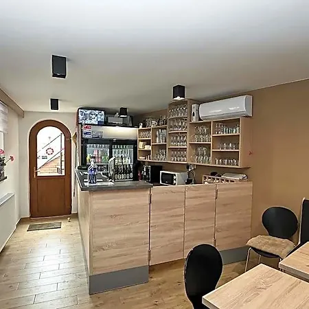 Couette-café Vasko Panzio Borpince 3*