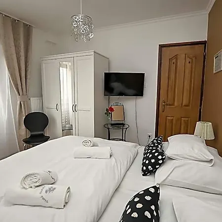 Couette-café Vasko Panzio Borpince 3*